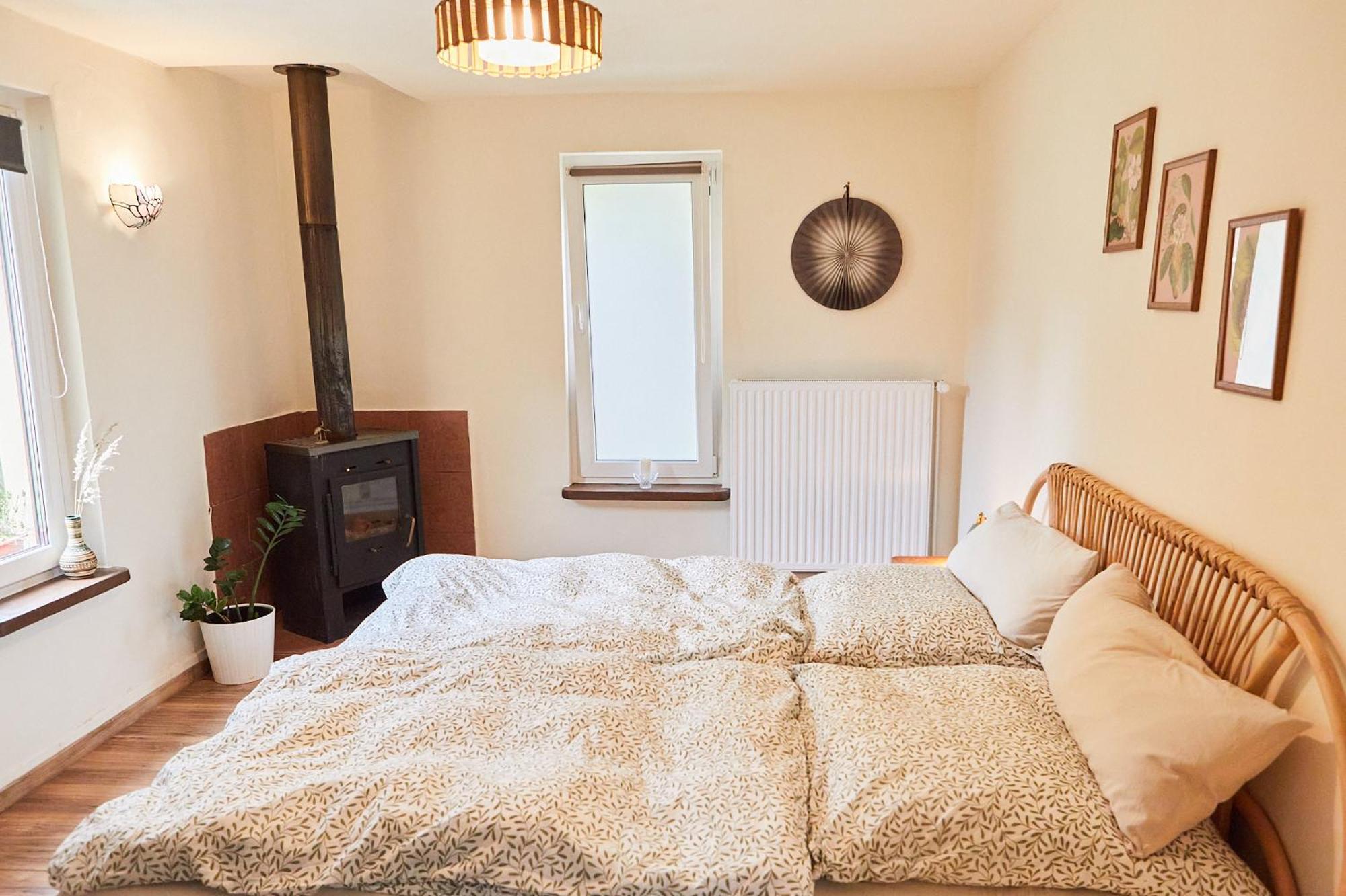 Guesthouse With 3 Apartments, Just Outside Berlin, Near To Tesla Burig ภายนอก รูปภาพ